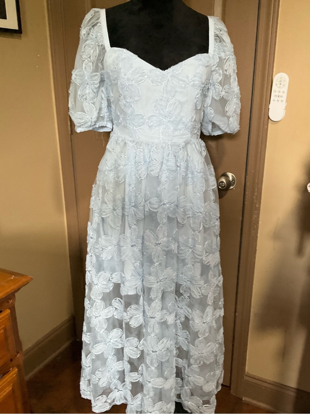 EYWOL M Light Blue Floral Lace Midi Dress with Puff Sleeves
